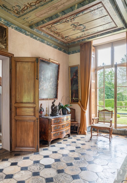À Milon-la-Chapelle, dans la vallée de Chevreuse, un château du 18e siècle et son parc de 4 hectares - photo  n°14